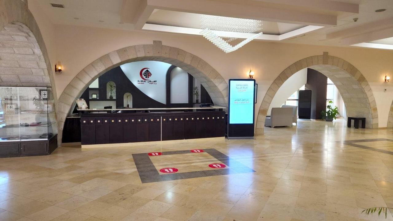 Red Crescent Guesthouse Рамала Екстериор снимка